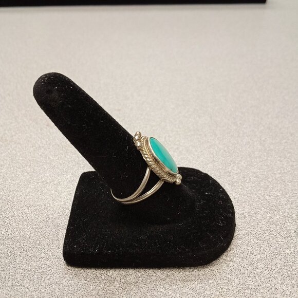 Sterling Silver Turquoise Ring Sz. 7 Handcrafted By Native American Artisan - Picture 2 of 6